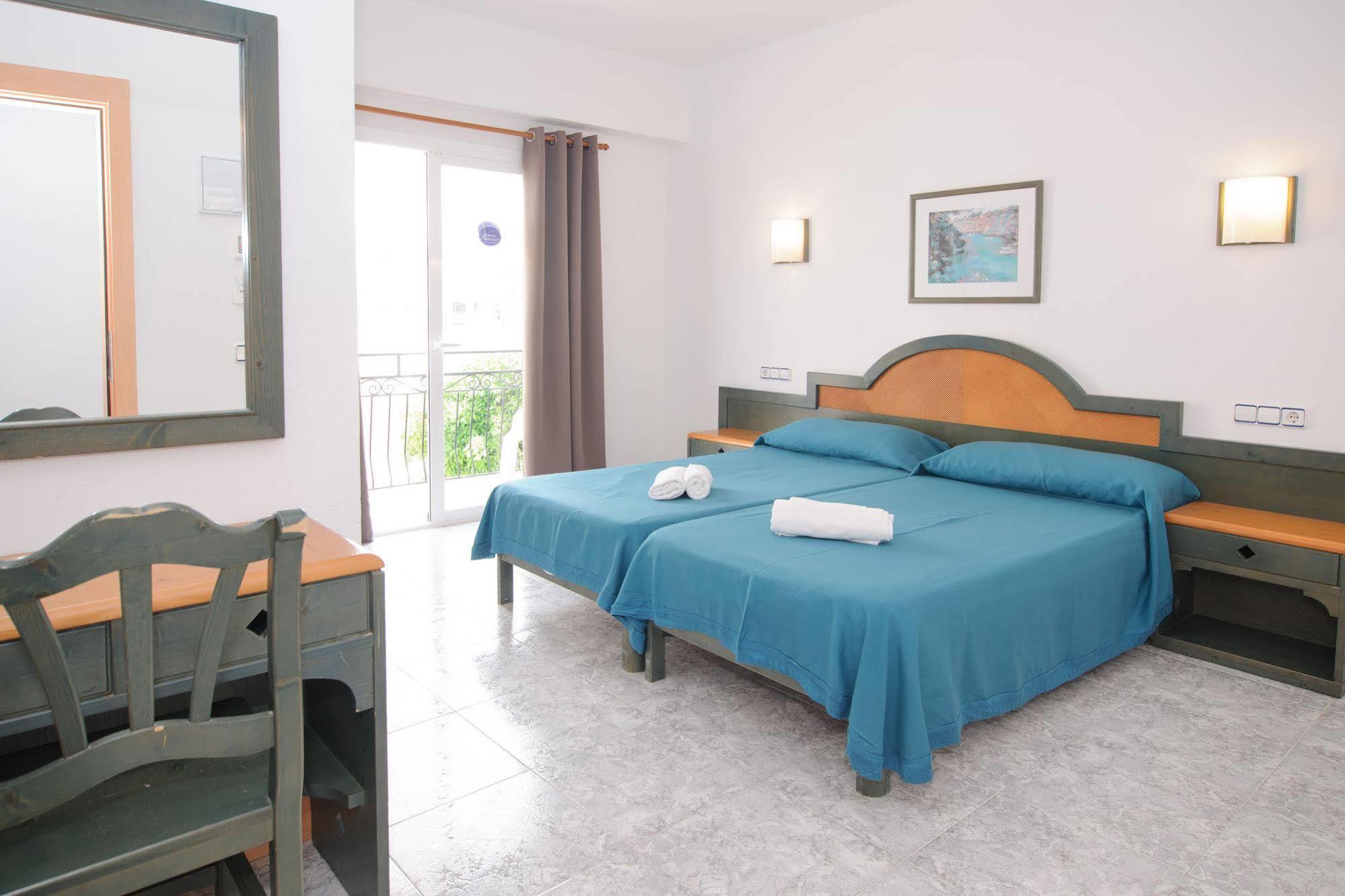 Hostal Rosalia ซานอันโตนิโอ ภายนอก รูปภาพ